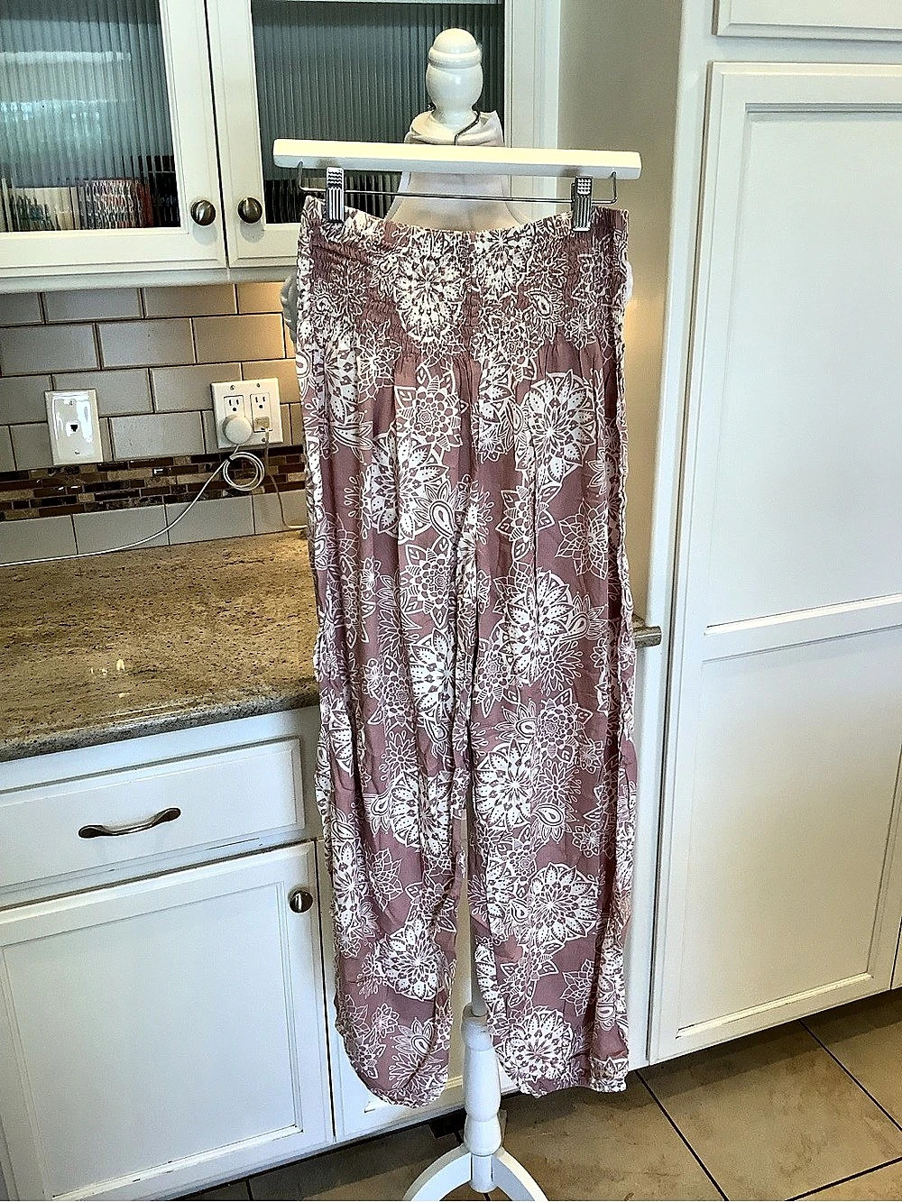 Lotus and Luna Mandala Paisley Harem Pants Pink & White OS